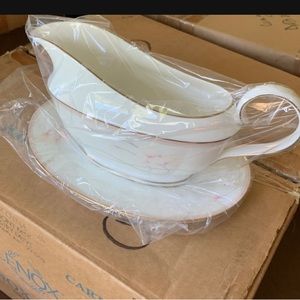 Lennox China Service for 12